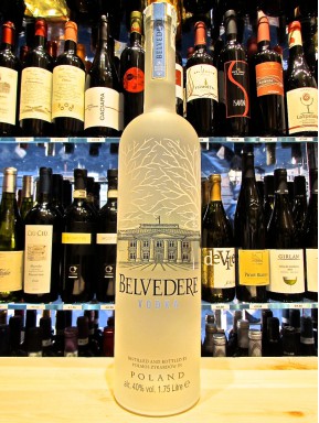 Online sales Belvedere Vodka Limited Edition Red Bottle. Shop online Polish vodka  Belvedere Limited Edition 75cl bottle red chro