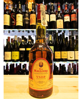 Online sale Calvados apple liqueur French Père Magloire Calvados VSOP. Shop online and price Père Magloire VSOP Calvados apple. 