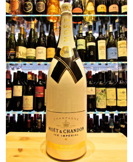 Vendita online Champagne Moët & Chandon Ice Impérial Jeroboam. Shop online e prezzi Moët & Chandon Ice Magnum da 3 litri. 