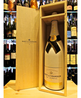 Vendita online Champagne Moët & Chandon Ice Impérial Jeroboam. Shop online e prezzi Moët & Chandon Ice Magnum da 3 litri. 