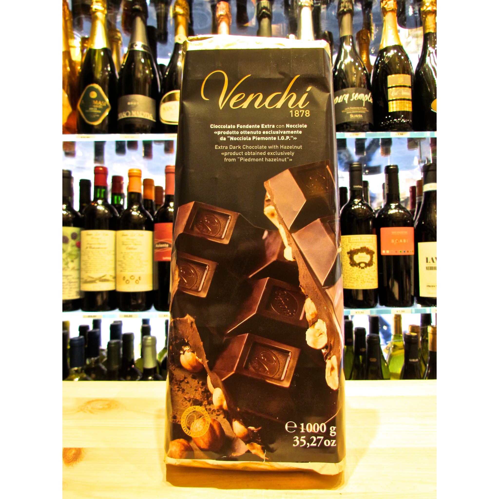 Buy sale online large bars of italian chocolate. Venchi chocolate dark with whole Piedmont 