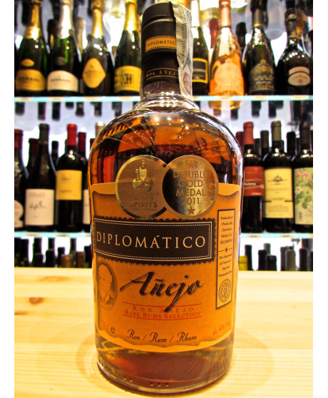 Vendita online Rum Diplomàtico Añejo, miglior prezzo. Consegna in 24/48 ore. Shop on line rhum Venezuelano Diplomatico Anejo