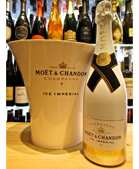 Vendita online Champagne Moët & Chandon Ice Impérial e cestello portaghiaccio. Shop online e prezzi Moët & Chandon Ice 