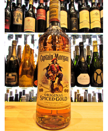 Rum Captain Morgan Original Spiced Gold. Vendita online e prezzo rum da drink ottimo da bere freddo e con coca cola 