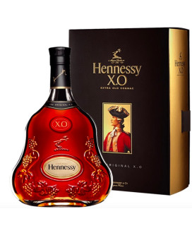 Vendita online Hennessy XO cognac francese fatto apposta per Richard Hennessy è una miscela di 100 cognac invecchiati da 10 a 7