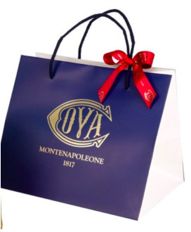 Vendita online Panettone Cova al cioccolato, storica Pasticceria di Milano, in Via Montenapoleone 8. Shop Panettoni Cova