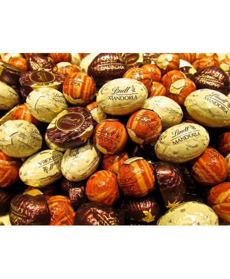 Vendita online cioccolatini Lindt a forma di nocciole, mandorle e marroni castagne. Lindt & Sprüngli a €32,00 al Kg. Shop on-lin