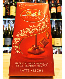 Vendita online tavolette quadrotti Chocoletti di cioccolato Lindt & Sprüngli Lindor rossa al latte. Shop on line tavolette di ci